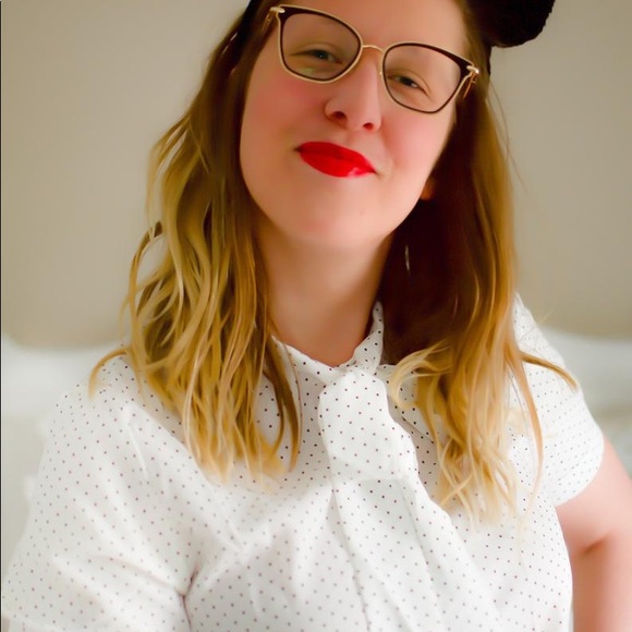 Polka dot button up - Picture 4 of 4